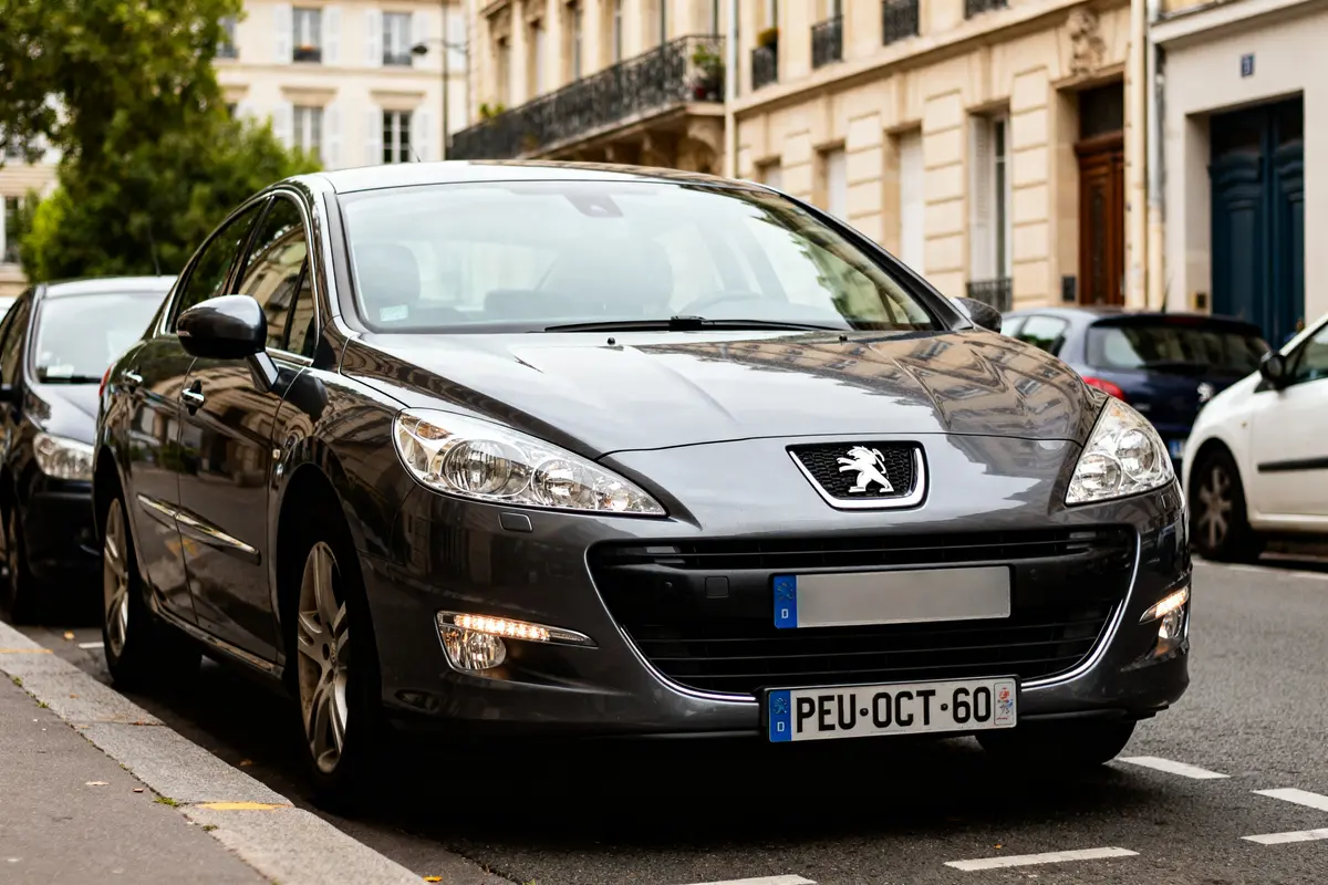 Peugeot 608 : luxe, performance et élégance réunis !
